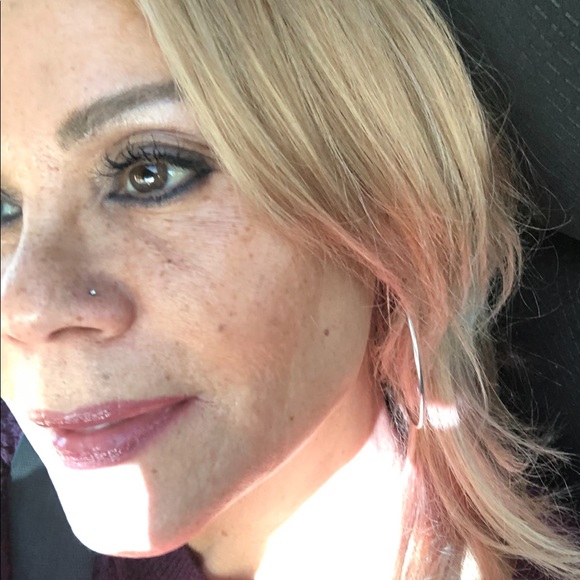 Meet your Posher, Carmen - Picture 1 of 1